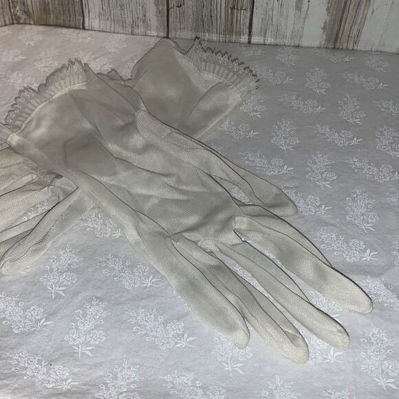 Vintage White Sheer Chiffon Nylon Gloves Size Large - Picture 7 of 14